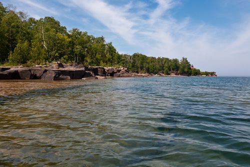 are dogs allowed in the apostle islands