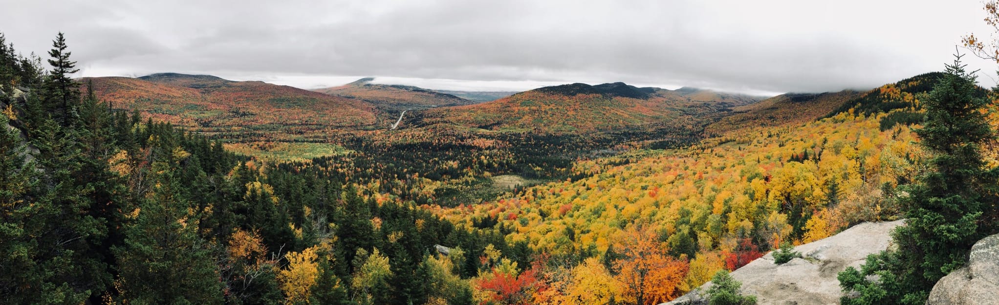 North and Middle Sugarloaf via - EyJidWNrZXQiOiJhc3NldHMuYWxsdHJhaWxzLmNvbSIsImtleSI6InVwbG9hZHMvcGhvdG8vaW1hZ2UvMjE1MTEwNjYvYTE1ZGRhYWM4NWY0YWJiNjI2MzE3Y2E0OTcxMTBhZGQuanBnIiwiZWRpdHMiOnsidG9Gb3JtYXQiOiJqcGVnIiwicmVzaXplIjp7IndpZHRoIjoyMDQ0LCJoZWlnaHQiOjYyNCwiZml0IjoiY292ZXIifSwicm90YXRlIjpudWxsLCJqcGVnIjp7InRyZWxsaXNRdWFudGlzYXRpb24iOnRydWUsIm92ZXJzaG9vdERlcmluZ2luZyI6dHJ1ZSwib3B0aW1pc2VTY2FucyI6dHJ1ZSwicXVhbnRpc2F0aW9uVGFibGUiOjN9fX0=