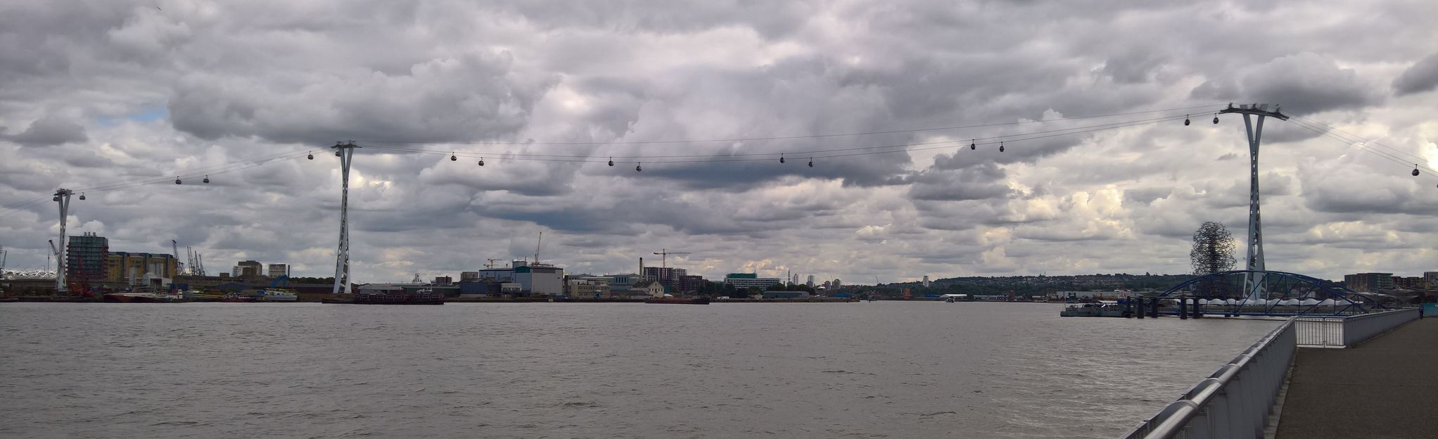 Greenwich Peninsula and River Thames Circular Walk, London, England ...