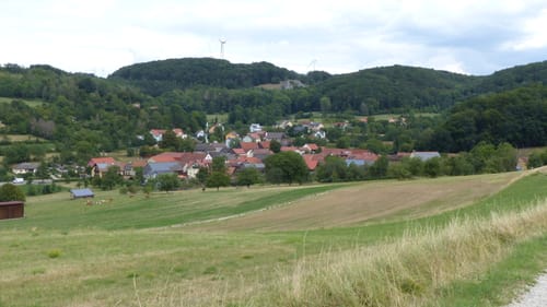Naisa zur Brauerei Hönig in Tiefenellern