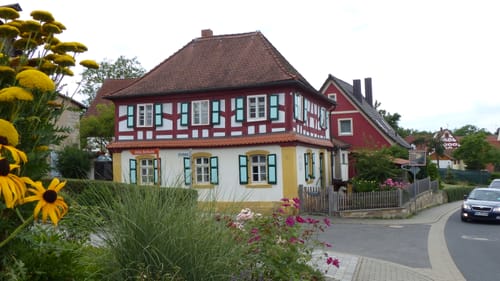 Naisa zur Brauerei Hönig in Tiefenellern