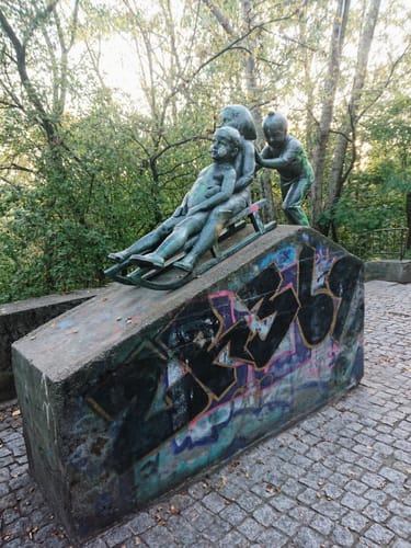 Volkspark Prenzlauer Berg Großer Weg