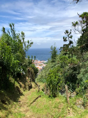 Nice Ruin  Porchez, Beach to the Right. ca. 3 Miles or 5 Km