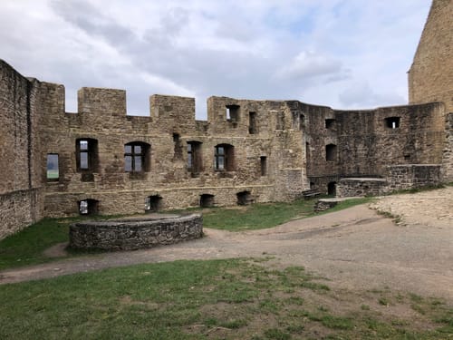 Veldenz Wanderweg: Burg Lichtenberg - Kusel