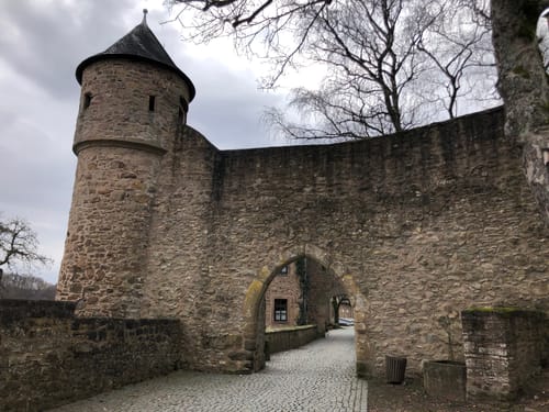 Veldenz Wanderweg: Burg Lichtenberg - Kusel