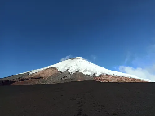 Cotopaxi national park outlet hiking