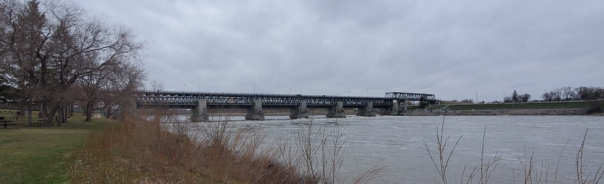 Lockport Provincial Park to Red River Floodway dam 6 Photos Manitoba