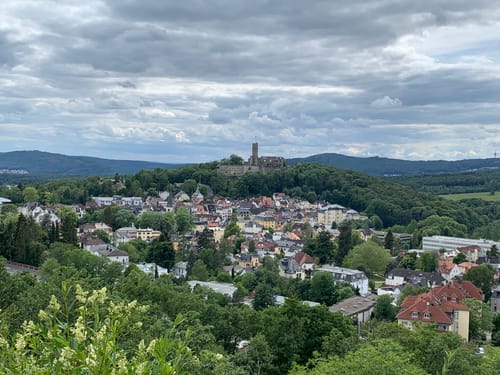 Konrad-Adenauer-Anlage - Fuchstanz  - Burgruine Falkenstein