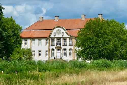 Auf den Spuren von Fürstbischöfen und Spargelkönigen
