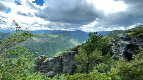 Not to brag, but Linville Gorge Wilderness is giving rugged good looks a  whole new meaning. ✨ Pull on your boots, grab a trail map and…