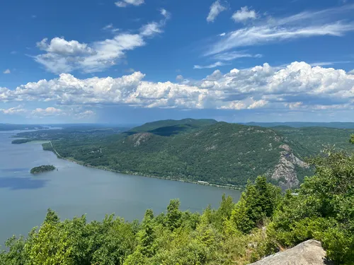 West Hudson Trails Map, 2019: Storm King State Park, Schunemunk State Park,  Black Rock Forest: New York-New Jersey Trail Conference: 9781944450106:  : Books