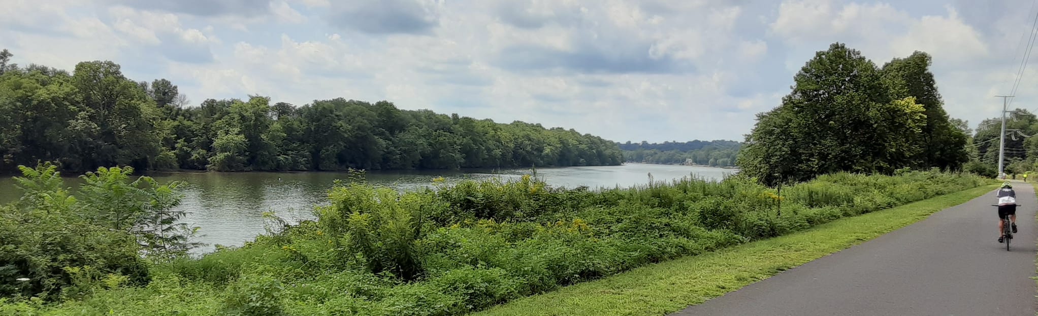 Schuylkill River Trail Philadelphia - EyJidWNrZXQiOiJhc3NldHMuYWxsdHJhaWxzLmNvbSIsImtleSI6InVwbG9hZHMvcGhvdG8vaW1hZ2UvMjg4NjE0MzMvY2YwMzY2NmEzMjJhMWE0ZWYxMTY0ZGI4OWJkOWMzOGYuanBnIiwiZWRpdHMiOnsidG9Gb3JtYXQiOiJqcGVnIiwicmVzaXplIjp7IndpZHRoIjoyMDQ0LCJoZWlnaHQiOjYyNCwiZml0IjoiY292ZXIifSwicm90YXRlIjpudWxsLCJqcGVnIjp7InRyZWxsaXNRdWFudGlzYXRpb24iOnRydWUsIm92ZXJzaG9vdERlcmluZ2luZyI6dHJ1ZSwib3B0aW1pc2VTY2FucyI6dHJ1ZSwicXVhbnRpc2F0aW9uVGFibGUiOjN9fX0=