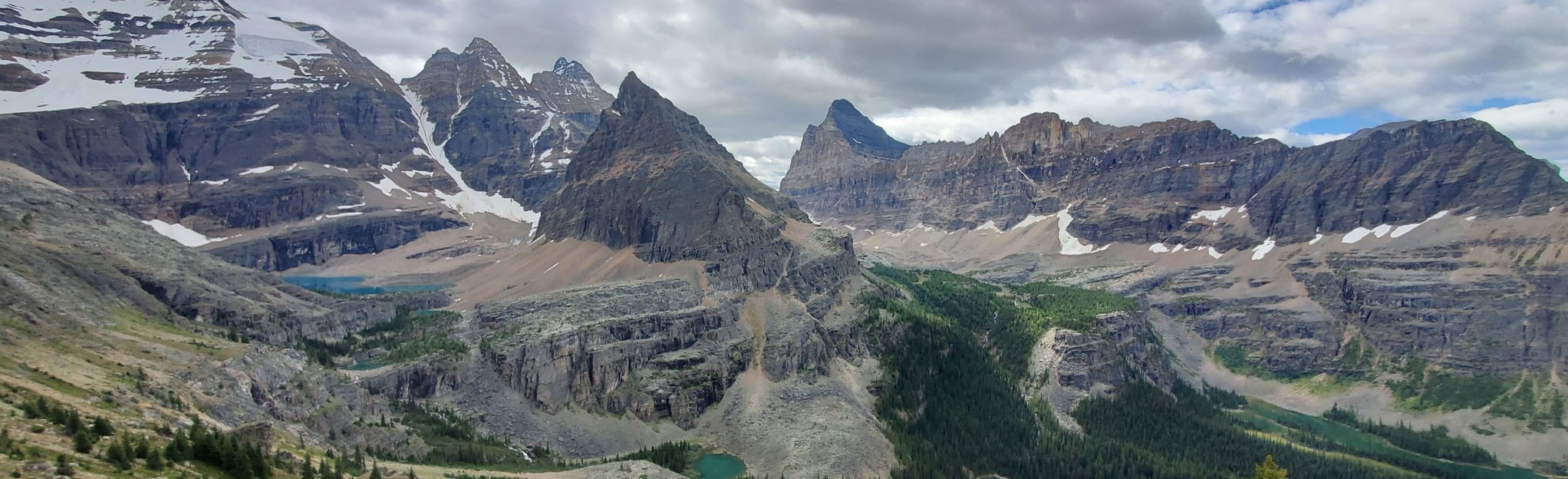 Abbott Pass Hut and Lake Oesa: 19 Reviews, Map - Alberta, Canada ...