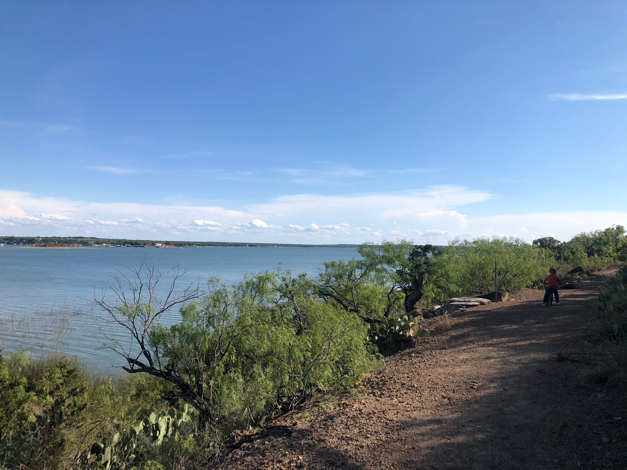 An image of Lake Brownwood Lakeside Trail at the State Park.