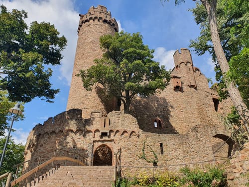 Zwingenberg: Schloss Auerbach und Melibokus