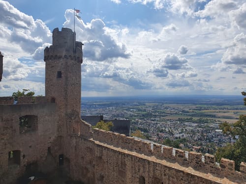 Zwingenberg: Schloss Auerbach und Melibokus