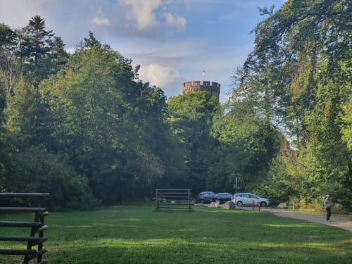Zwingenberg: Schloss Auerbach und Melibokus