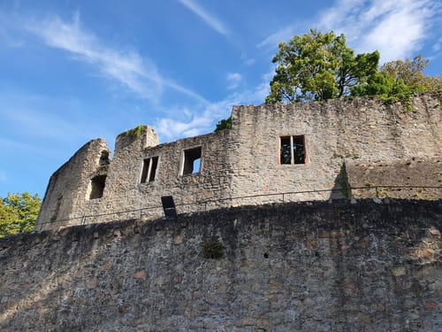 Zwingenberg: Schloss Auerbach und Melibokus