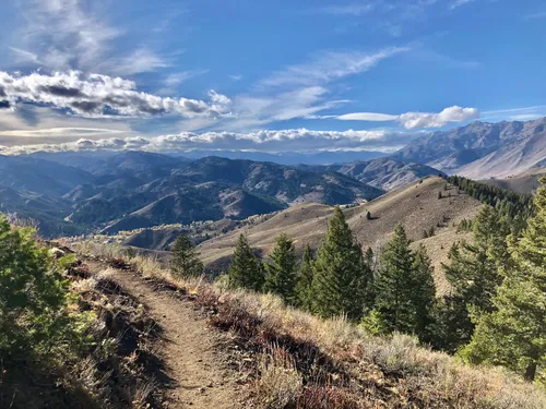 Best hikes in sawtooth cheap national forest