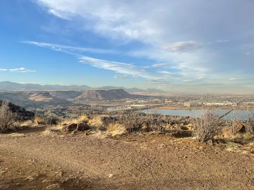 South table outlet mountain