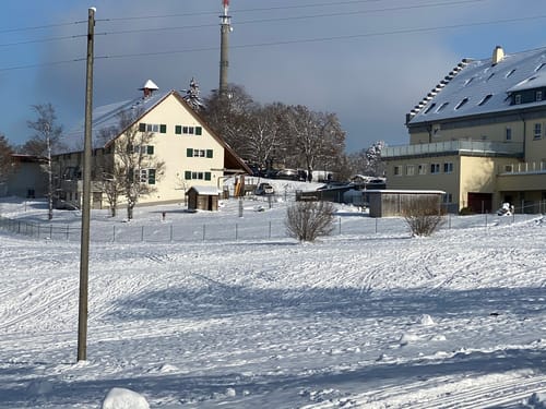 Runde bei Windegg