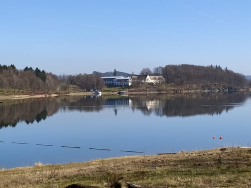 Um den Hennesee