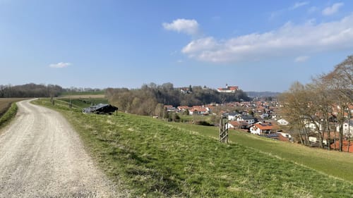 Wasserfall und Baumburg bei Altenmarkt