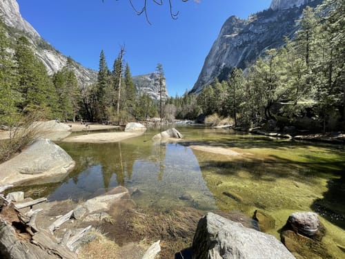 Mirror lake yosemite outlet trail