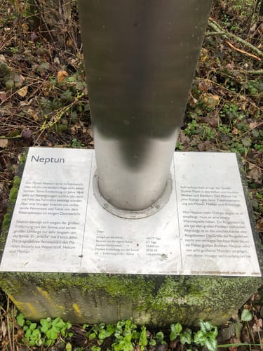 Planetenweg und Burgruine Löwenstein