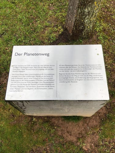 Planetenweg und Burgruine Löwenstein