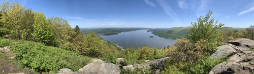 Storm king deals state park