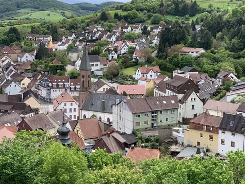 Zu den Wolfstein Burgen