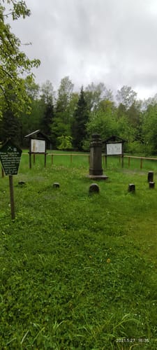 Hetzdorf - Lips-Tulian-Felsen (Mittelpunkt Sachsens)