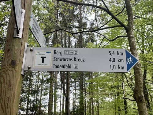 Rund um die Tomburg