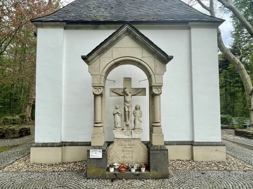 Rund um die Tomburg