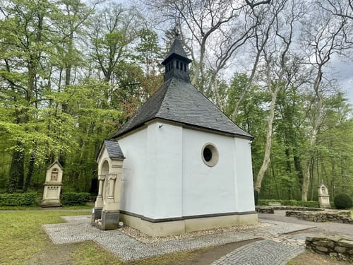 Rund um die Tomburg