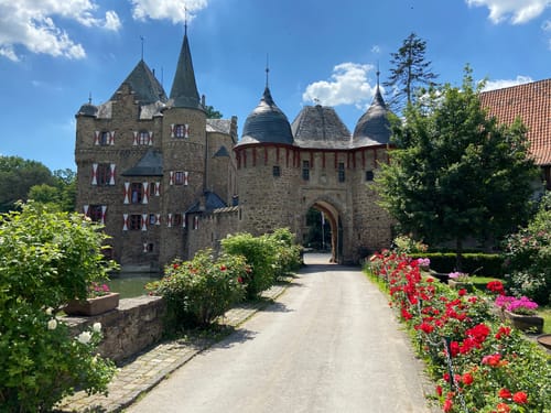 EifelSchleife Burg Satzvey