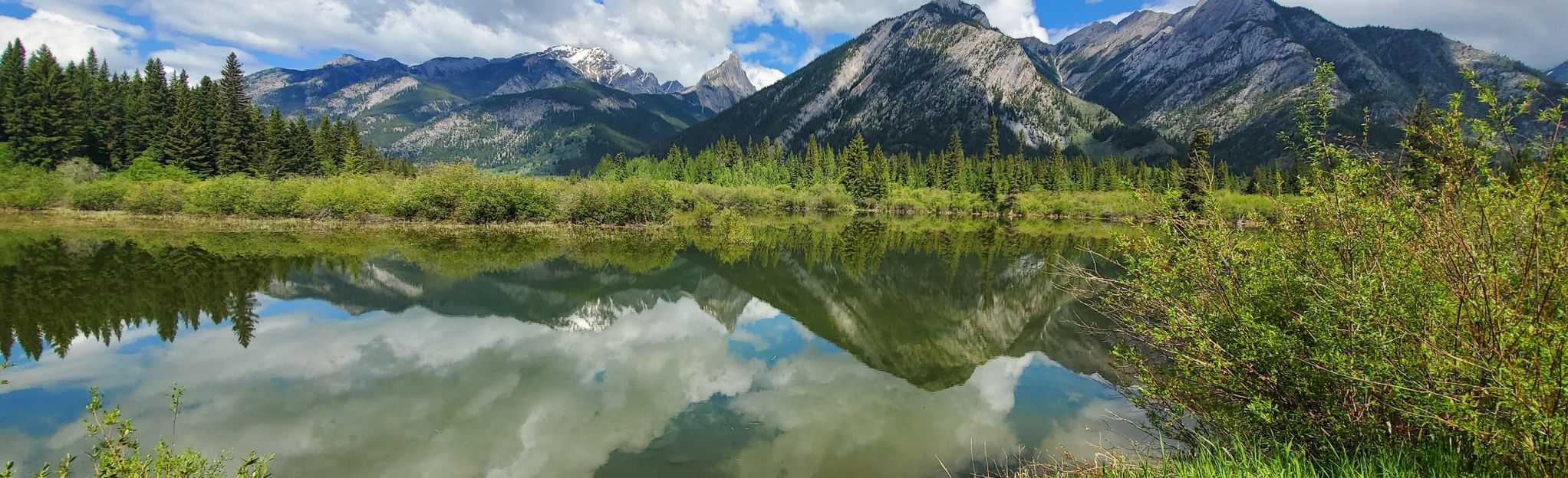 Cave and Basin -Sulphur Mountain - Hot Springs, Alberta, Canada - 125 ...