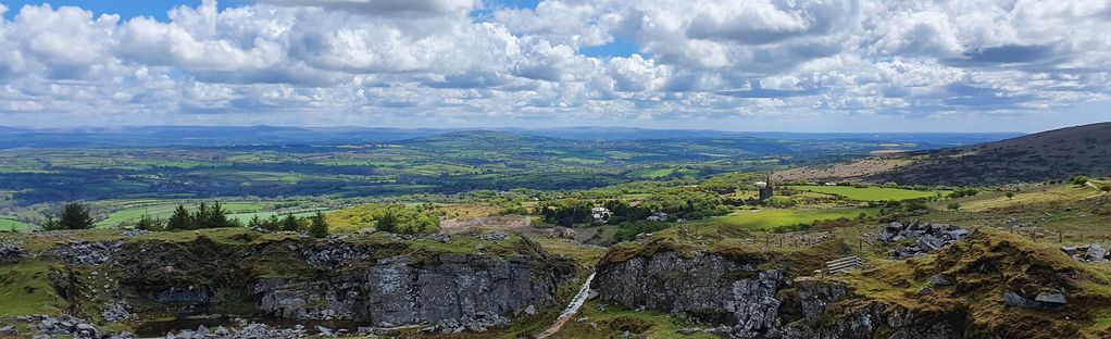 Disused quarry on Bodmin Moor, It was very wild and windy o…