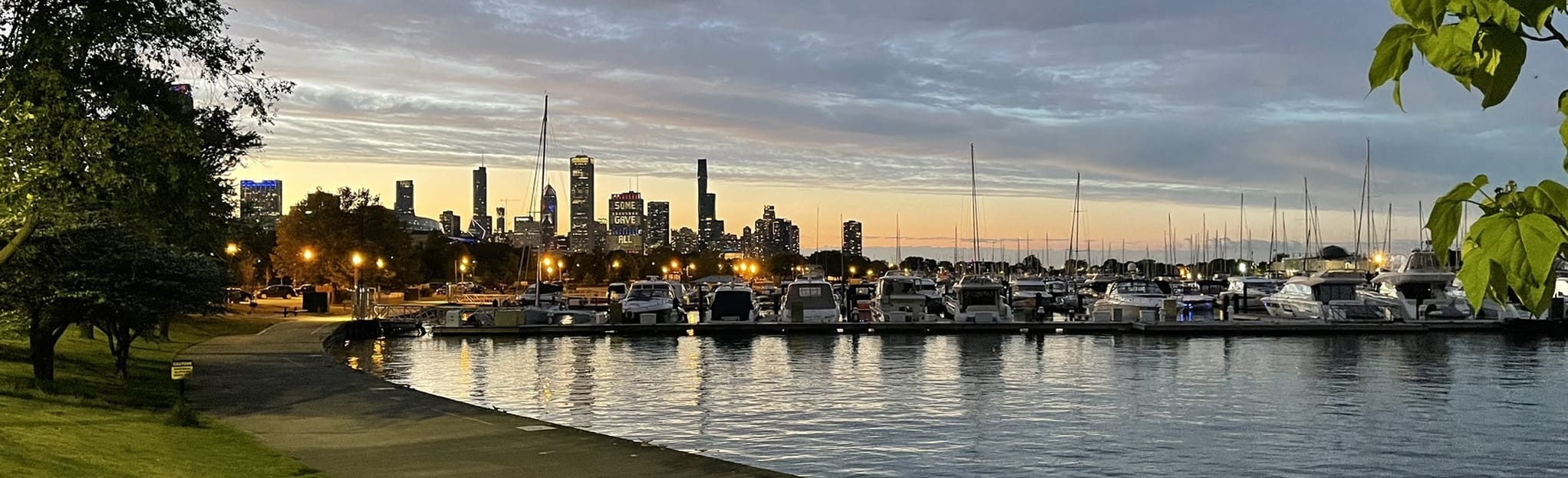 Lakefront Trail Jackson Park to - EyJidWNrZXQiOiJhc3NldHMuYWxsdHJhaWxzLmNvbSIsImtleSI6InVwbG9hZHMvcGhvdG8vaW1hZ2UvMzcwMjUzNjQvNTRlZmFkYjQ3ZDQ4NjY5Zjg0MjYwMmQ1ZDRhMzg4ZTMuanBnIiwiZWRpdHMiOnsidG9Gb3JtYXQiOiJqcGVnIiwicmVzaXplIjp7IndpZHRoIjoyMDQ0LCJoZWlnaHQiOjYyNCwiZml0IjoiY292ZXIifSwicm90YXRlIjpudWxsLCJqcGVnIjp7InRyZWxsaXNRdWFudGlzYXRpb24iOnRydWUsIm92ZXJzaG9vdERlcmluZ2luZyI6dHJ1ZSwib3B0aW1pc2VTY2FucyI6dHJ1ZSwicXVhbnRpc2F0aW9uVGFibGUiOjN9fX0=