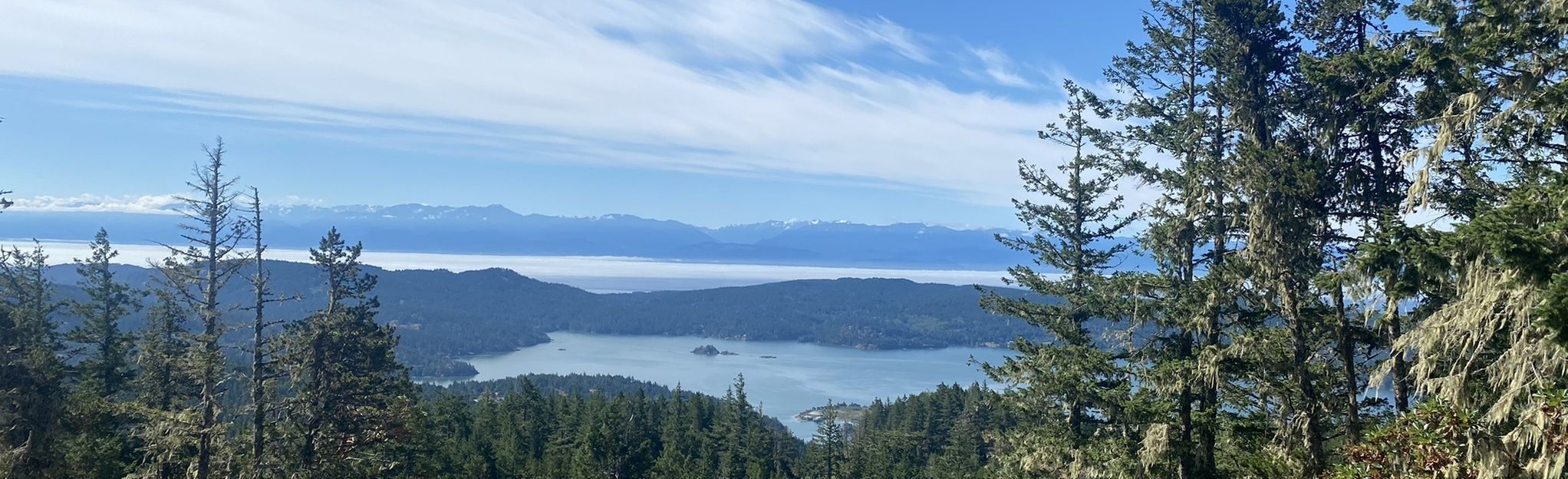 Mount Quimper and Thunderbird Mountain to Ragged Mountain Loop, British ...