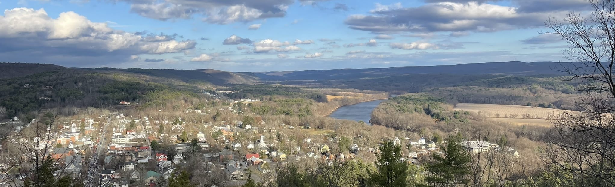 Milford Knob, Quarry, and Cliff Trail Loop, Pennsylvania 378 Reviews