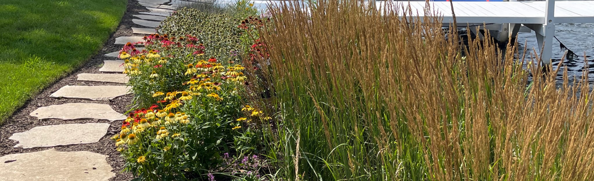 South Lake Shore Lakefront Path - EyJidWNrZXQiOiJhc3NldHMuYWxsdHJhaWxzLmNvbSIsImtleSI6InVwbG9hZHMvcGhvdG8vaW1hZ2UvMzg4NDg5NjUvMmQ2MzIxZjU4ZDQ4OTQyMjk1ODA0NWY0ZDcyMTVmMGIuanBnIiwiZWRpdHMiOnsidG9Gb3JtYXQiOiJqcGVnIiwicmVzaXplIjp7IndpZHRoIjoyMDQ0LCJoZWlnaHQiOjYyNCwiZml0IjoiY292ZXIifSwicm90YXRlIjpudWxsLCJqcGVnIjp7InRyZWxsaXNRdWFudGlzYXRpb24iOnRydWUsIm92ZXJzaG9vdERlcmluZ2luZyI6dHJ1ZSwib3B0aW1pc2VTY2FucyI6dHJ1ZSwicXVhbnRpc2F0aW9uVGFibGUiOjN9fX0=