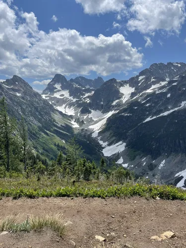 Easy north cascades hikes sale