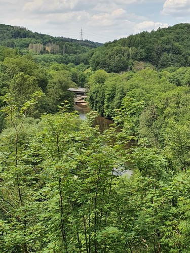 Müngsten: Links und rechts der Wupper