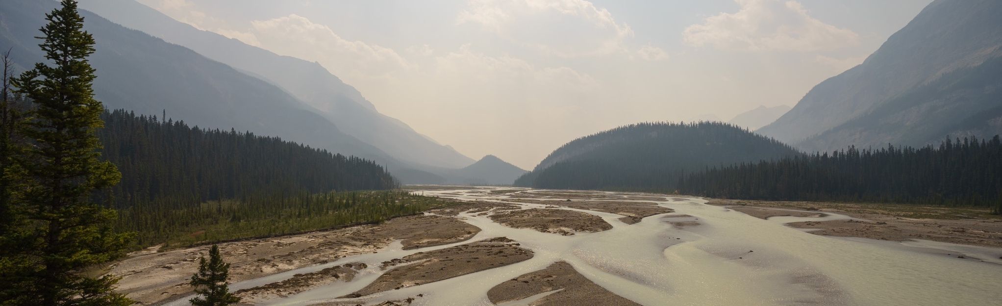 Great Divide Trail Section D: Field to North Saskatchewan River ...