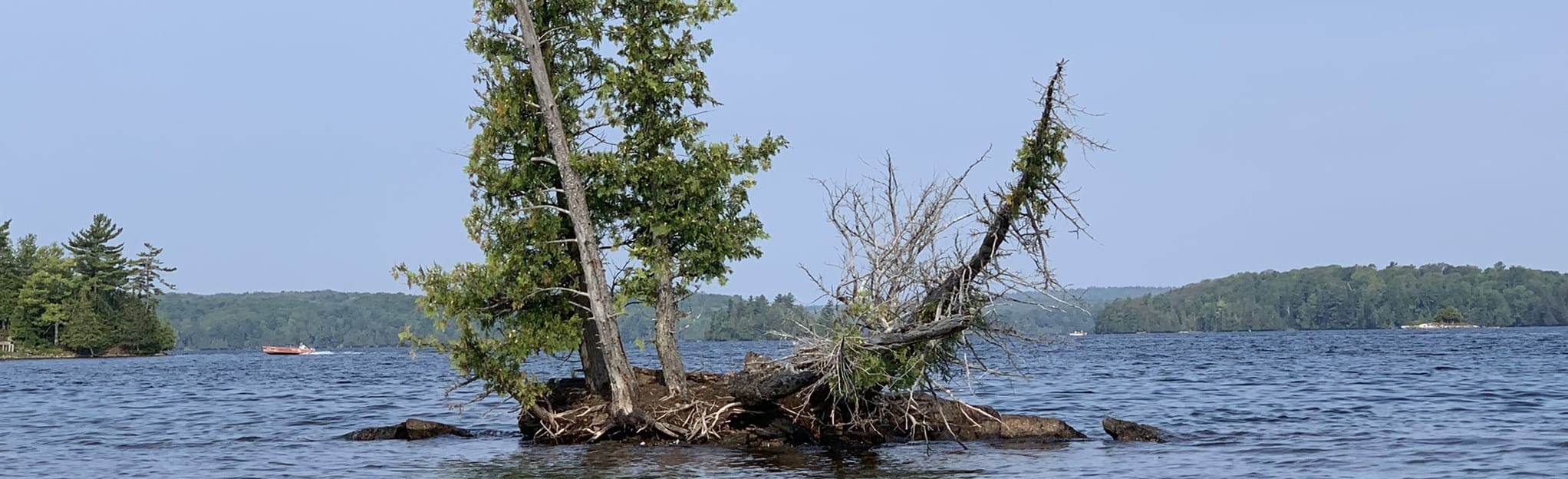 Devil Lake Paddle Ontario Canada - EyJidWNrZXQiOiJhc3NldHMuYWxsdHJhaWxzLmNvbSIsImtleSI6InVwbG9hZHMvcGhvdG8vaW1hZ2UvMzkyNDg0MzYvYjIyZTE4YjRkNjJhZDRiZGM0YTI3NWM0MzVlZGVmYmYuanBnIiwiZWRpdHMiOnsidG9Gb3JtYXQiOiJqcGVnIiwicmVzaXplIjp7IndpZHRoIjoyMDQ0LCJoZWlnaHQiOjYyNCwiZml0IjoiY292ZXIifSwicm90YXRlIjpudWxsLCJqcGVnIjp7InRyZWxsaXNRdWFudGlzYXRpb24iOnRydWUsIm92ZXJzaG9vdERlcmluZ2luZyI6dHJ1ZSwib3B0aW1pc2VTY2FucyI6dHJ1ZSwicXVhbnRpc2F0aW9uVGFibGUiOjN9fX0=