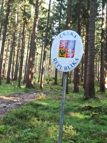 Neualbenreuth: Auf stillen Waldpfaden zur Grenze