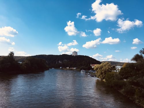Von Kehlheim nach Regensburg entlang der Donau