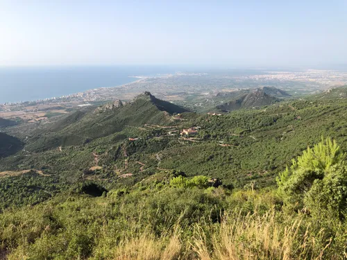 Los 10 mejores senderos y rutas para hacer senderismo en Parque Natural